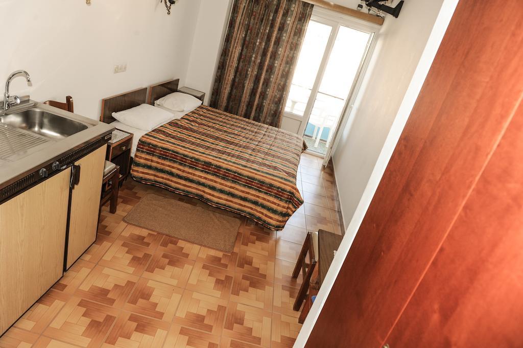 Hotel Karpathos ภายนอก รูปภาพ