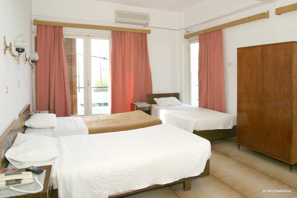 Hotel Karpathos ภายนอก รูปภาพ
